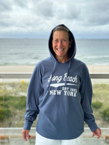 Long Beach Banner est 1922 New York Hooded Long Sleeve Tshirt